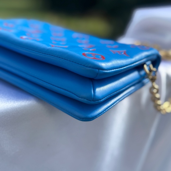 Louis Vuitton Coussin PM in limited-edition blue lambskin embossed with COA - Picture 5 of 7